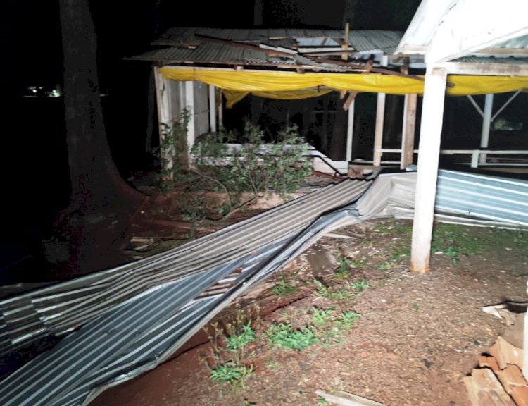 Vendaval provoca estragos em clube e  e propriedade rural de Nova Santa Rosa