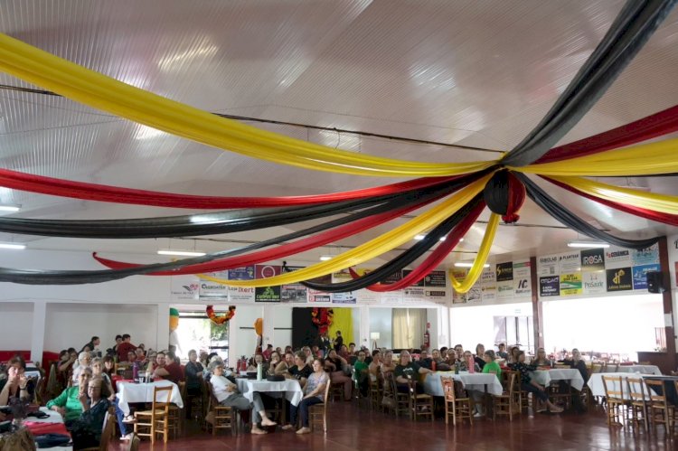 Encontro de Clubes de  mães   em Nova Santa Rosa  está acontecendo hoje