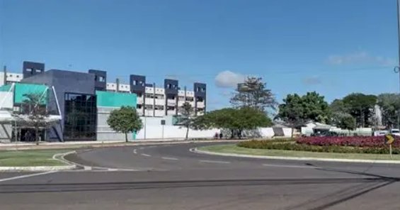 Advogada que salvou mãe e primo de incêndio segue em estado gravíssimo na UTI em Londrina