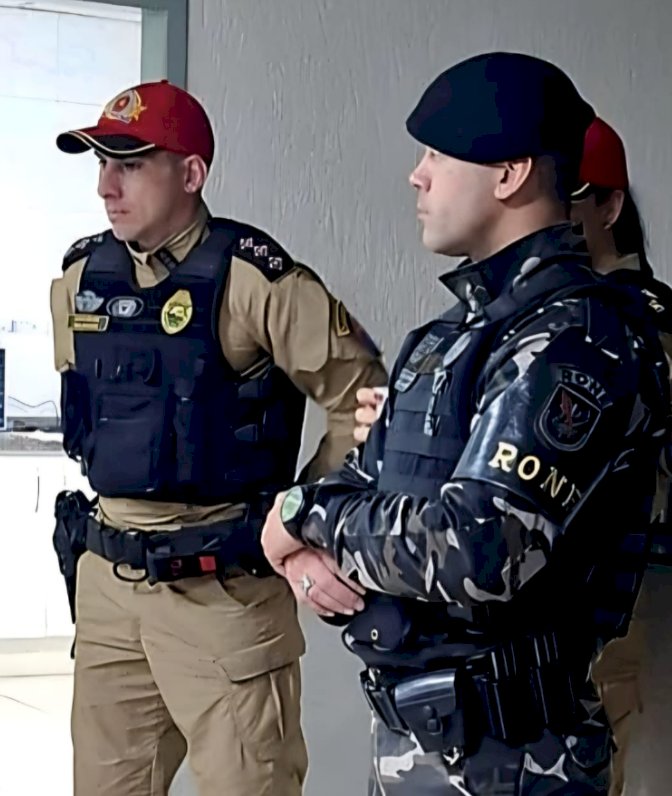 Mais uma apreensão de armas pela polícia do Paraná: dessa vez foi por ameaça  contra posto da policia rodoviária Estadual