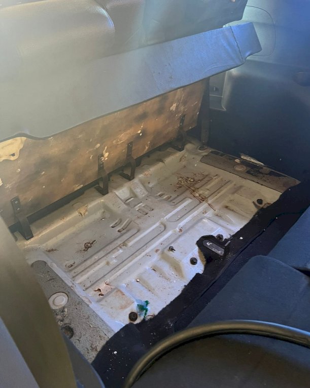 PRF apreende 61 kg de maconha em compartimento oculto de veículo na BR-369, em Corbélia