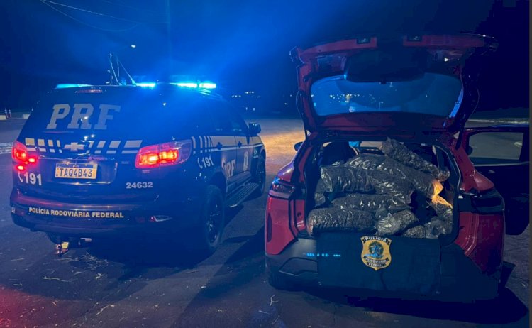 PRF prende homem com quase 100 kg de droga após perseguição na região