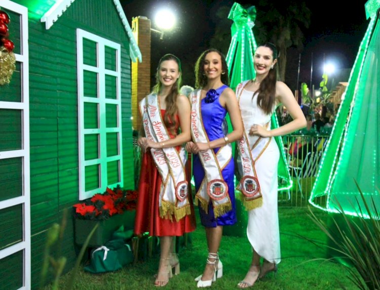 Emoção e encantamento marcaram a noite de domingo (30) no Natal da Família de Nova Santa Rosa