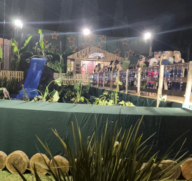 Emoção e encantamento marcaram a noite de domingo (30) no Natal da Família de Nova Santa Rosa