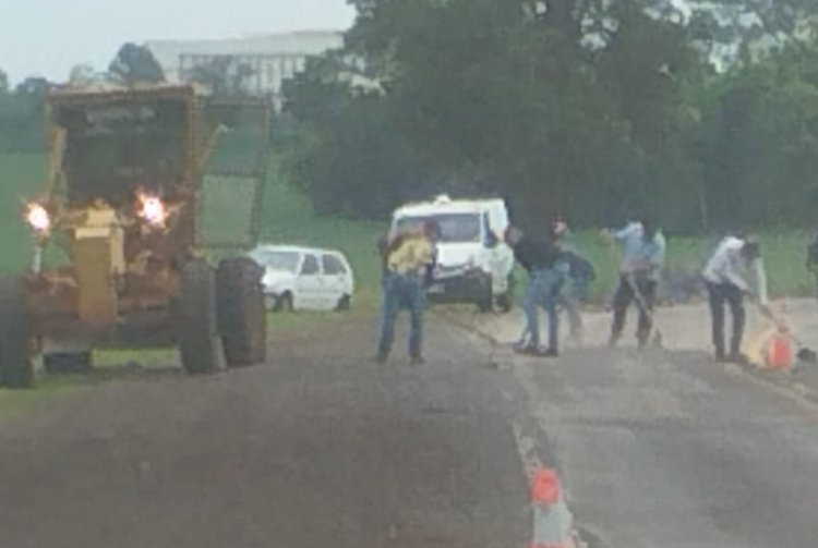 Sprinter capota na PR-182 em Maripá; passageiro fica levemente ferido