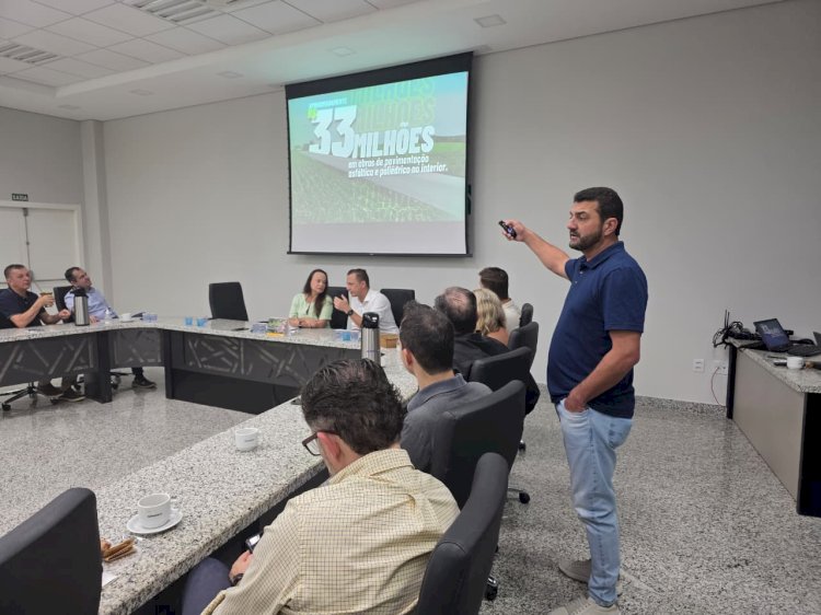 Gestão municipal apresenta investimentos e prestação de contas à diretoria da Acimacar