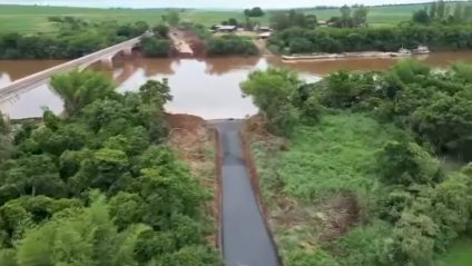 Balsa no Rio Piquiri na BR 272 deve começar a operar na próxima semana