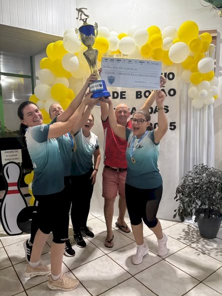 Nova Santa Rosa conquista título no feminino no 2º Torneio de Verão Terra das Águas de Bolão