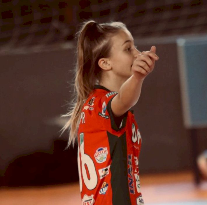 “Não deu, mas valeu”; equipe da atleta de Nova Santa Rosa perde rumo a final do mundial de futsal