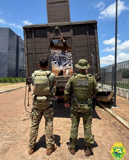 BPFRON e Polícia Federal apreendem caminhão com mais de 11 mil pacotes de cigarros contrabandeados em Guaíra